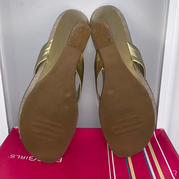 BCBG Gold wedge sandals size 9.5 - Picture 6 of 8